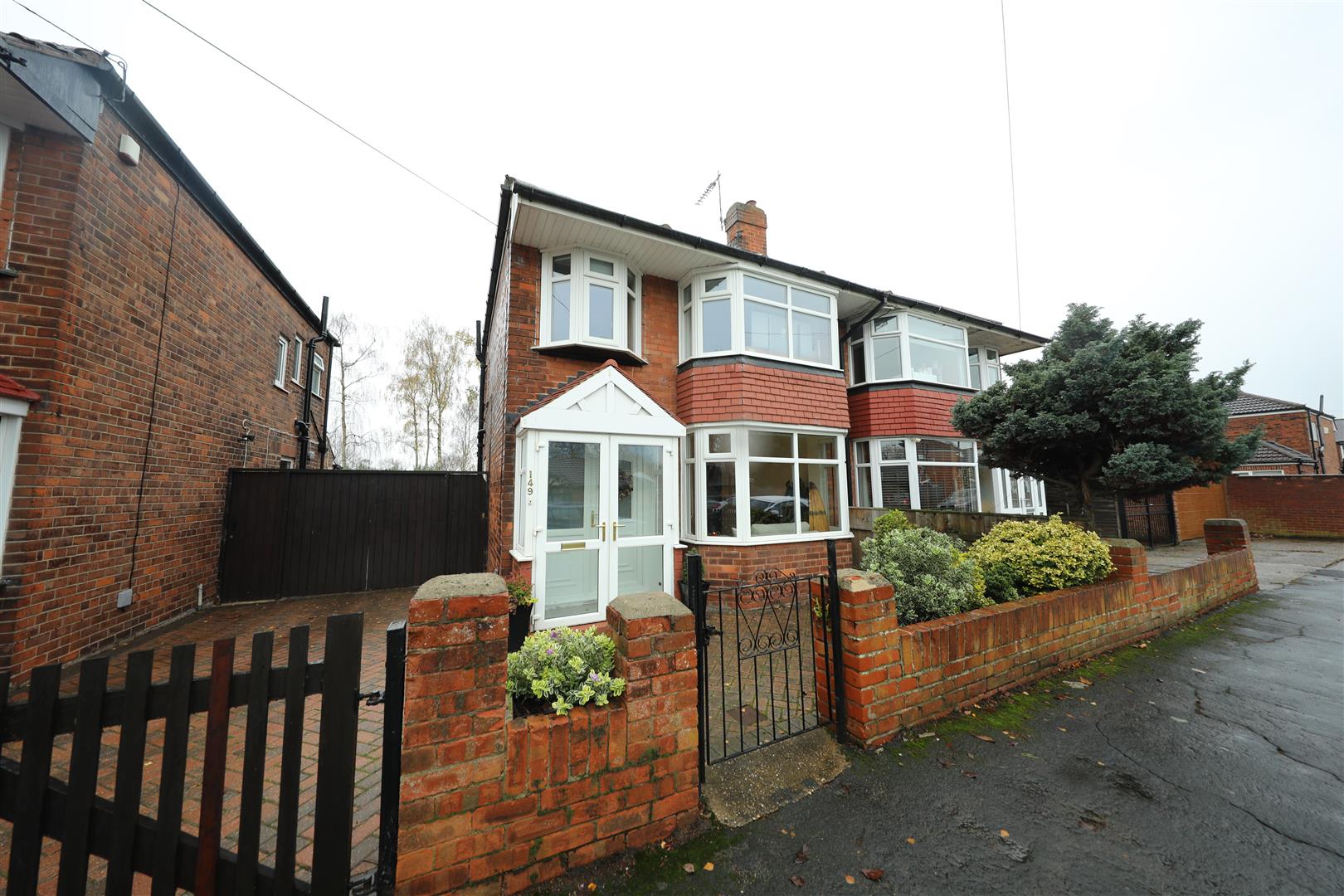 Barrington Avenue, Hull Symonds & Greenham